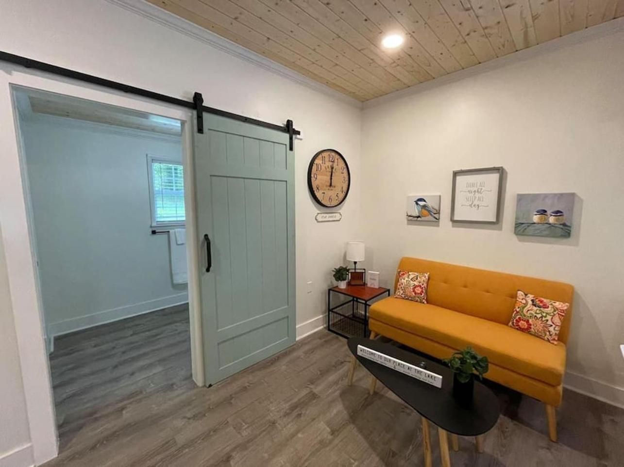 Beautifully Renovated Studio 2 Miles From Marina! Winchester Zewnętrze zdjęcie