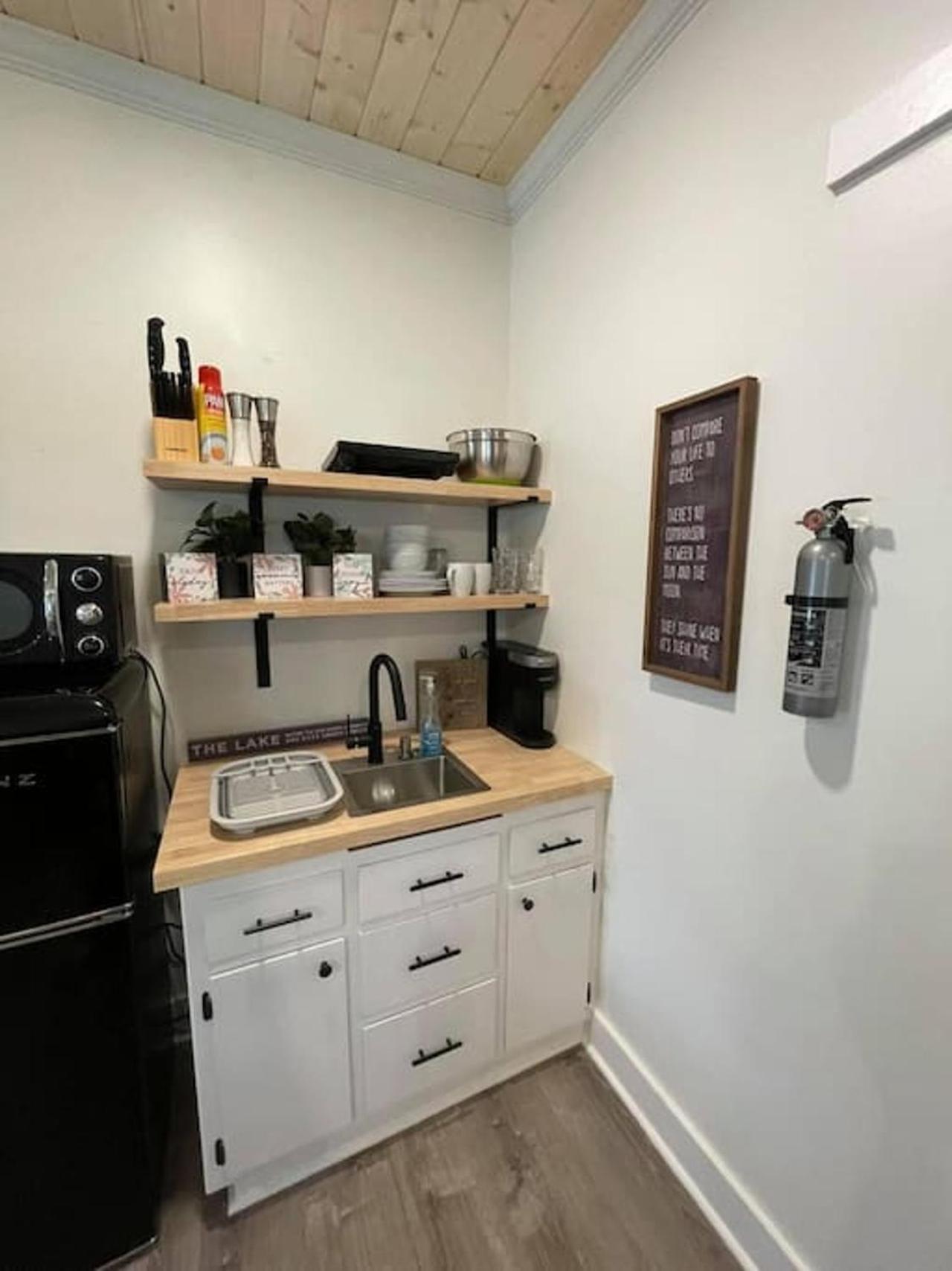 Beautifully Renovated Studio 2 Miles From Marina! Winchester Zewnętrze zdjęcie